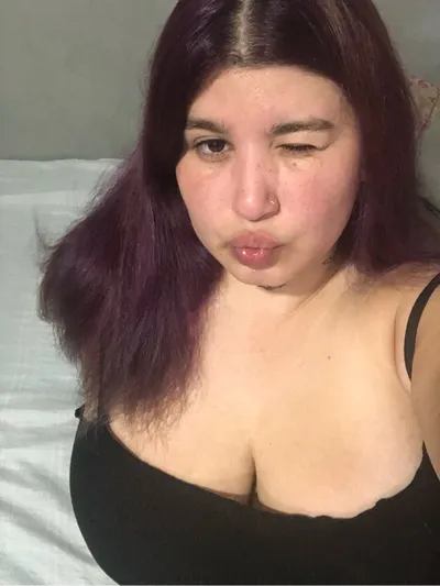 Luny — real girl from Argentina online for 1v1 video chat