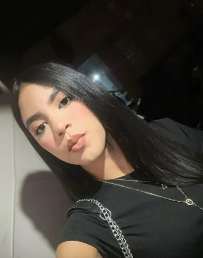 Fran — real girl from Venezuela online for 1v1 video chat