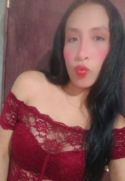 Florecita from Venezuela — real person online now on PeachMatch