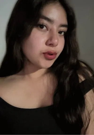 Miel — real girl from Mexico online for 1v1 video chat