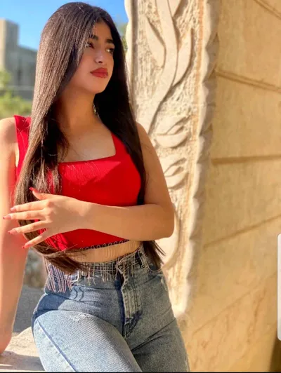 Shahd from Türkiye — real person online now on PeachMatch